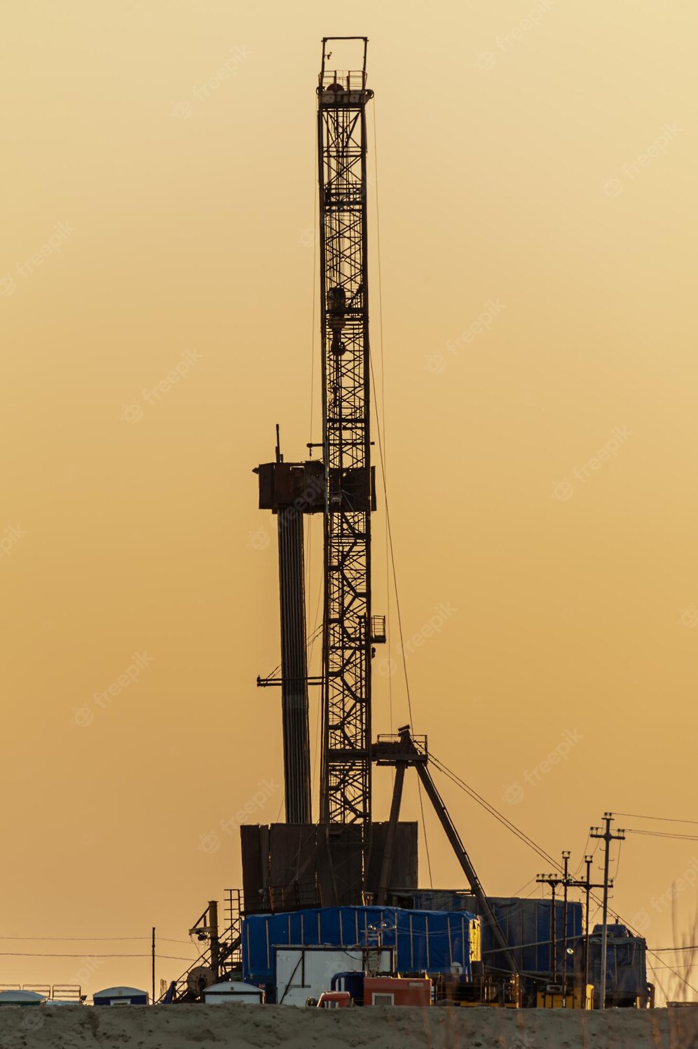 Oil drill mast